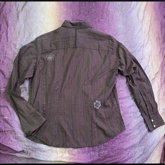 *SOLD* Columbia Button Front Unrestricted Shirt - Picture 5 of 6